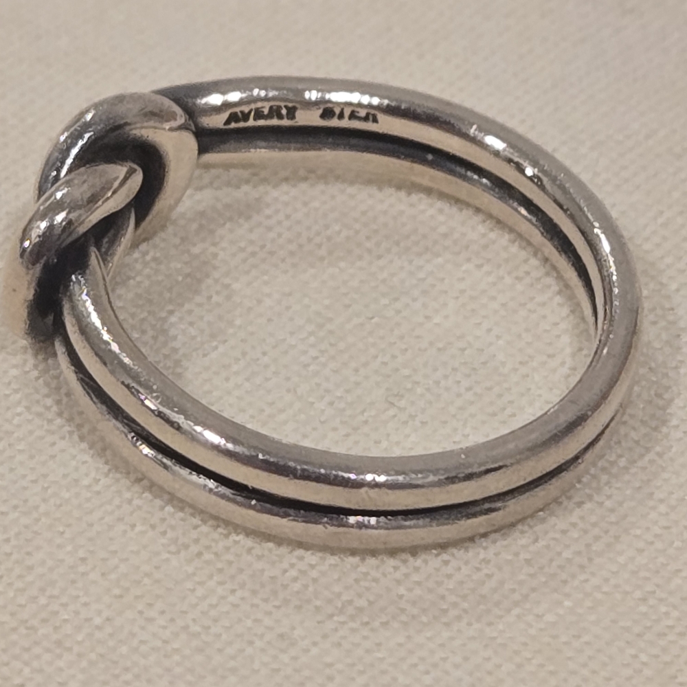 James Avery Eternal Knot RETIRED Sterling Silver Ring - 7.75 - Picture 5 of 9